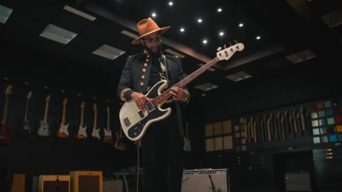 Fender présente la Limited Edition Masterbuilt Adrian Younge Jazz Bass