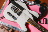 Joe Strummer Esquire : Fender rend hommage aux Clash