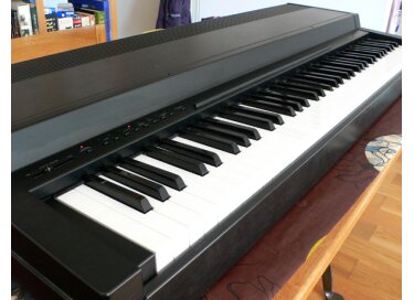 Yamaha Clavinova CLP-100