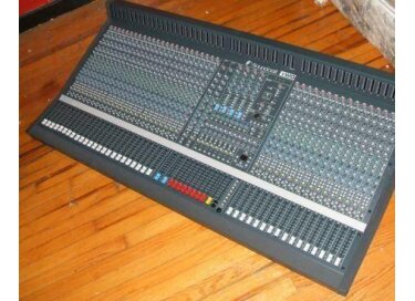 Soundcraft Series Two 40