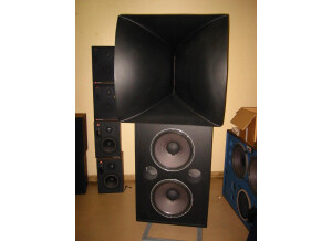 JBL 4675A
