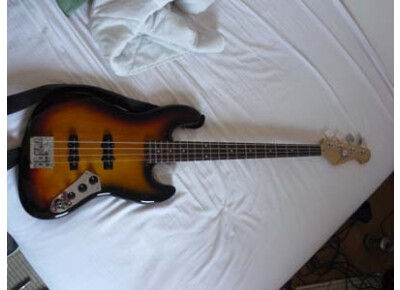 Fenix by Young Chang Jazz Bass