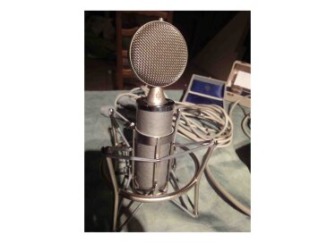 Neumann cmv 563