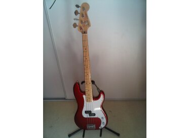 Fender Precision Bass Japan Serie E