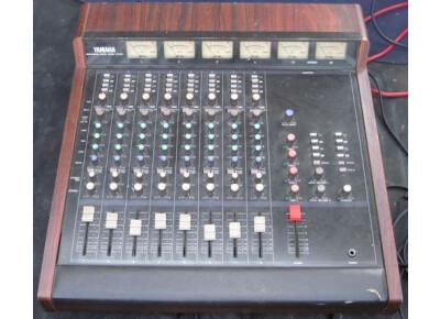 Yamaha FM804