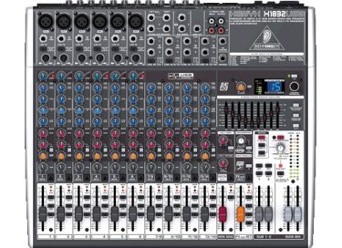 Behringer Xenyx X1832USB