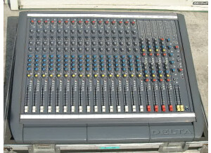 Soundcraft Delta SR16