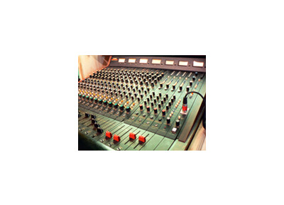 Yamaha M 1516