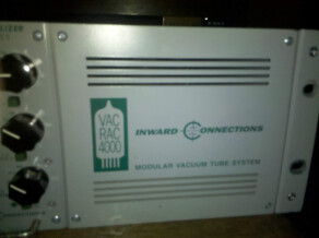 Inward Connections Vac Rac 4000