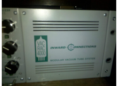 Inward Connections Vac Rac 4000