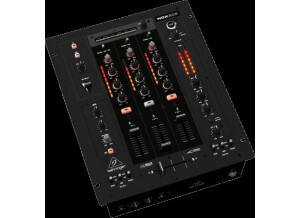 Behringer NOX303