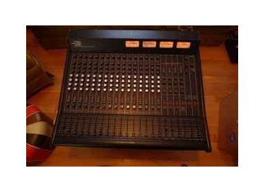 Biamp model 42 (1642)