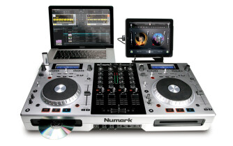 Numark Mixdeck Quad