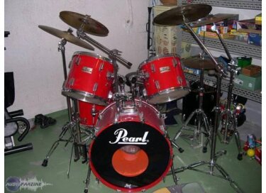 Pearl World Drum Kit