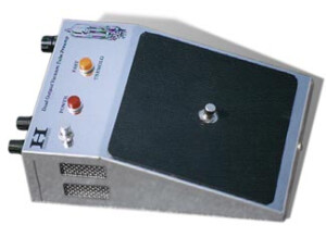 Leslie Hampton LPRE3 Tube Pre-Amp Pedal