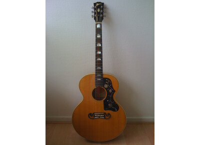 Gibson J 200 Jr