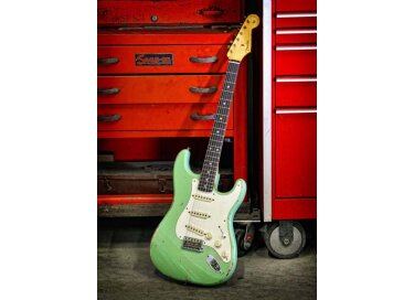 Fender Custom Shop Masterbuilt Stratocaster (by Yuriy Shishkov)