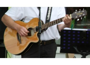 Takamine EG568C