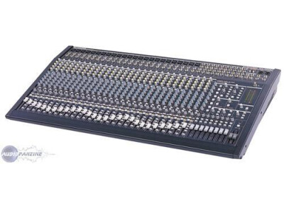 Behringer Eurodesk MX3282
