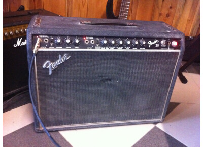 Fender 30