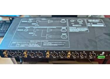 Genelec DI8A