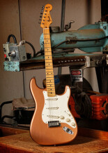 Fender Custom Shop 2011 Closet Classic Pine Stratocaster Pro