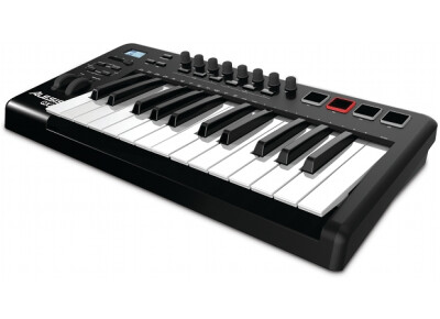 Alesis QX25