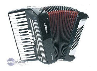 Hohner Bravo III 72