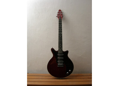 Brian May Guitars red one