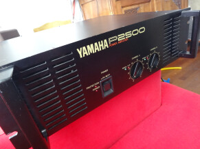 Yamaha P2500