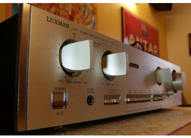 Luxman L-210