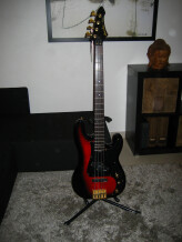 Aria Pro II Mad Axe Bass