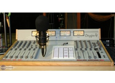 Axel Technology Oxygen 4 Table Broadcasting