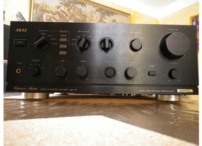 Akai Professional AM-73