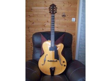 Eastman John Pisano 880