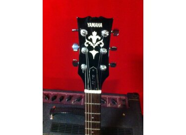 Yamaha SG200
