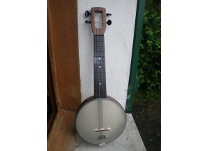 The Magic Fluke Company Firefly Banjo Ukulele