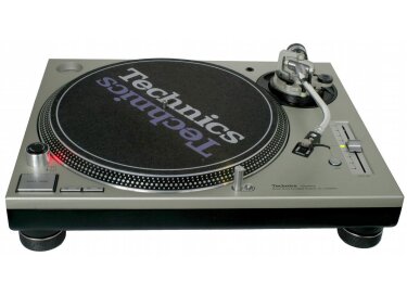 Technics SL-1200 MK5