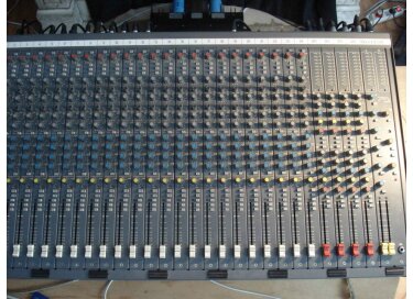 Soundcraft Delta 200 DLX 24