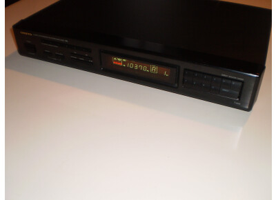 Onkyo T-404