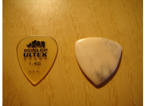 Rocky Mountain Slides Bone guitar pick