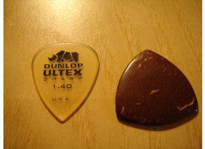 Rocky Mountain Slides Coconut husk guitar pick
