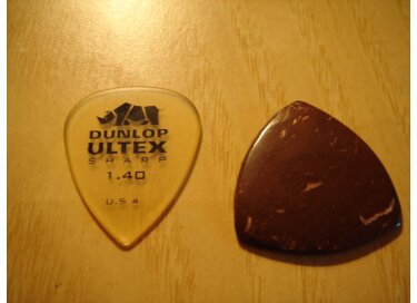 Rocky Mountain Slides Coconut husk guitar pick