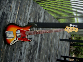 Fender Jazz Bass Ladybird johnson