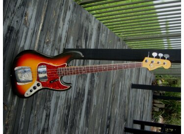Fender Jazz Bass Ladybird johnson