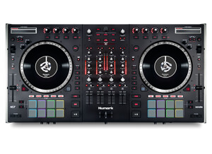Numark NS7 II
