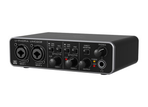 Behringer U-Phoria UMC202