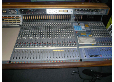 Neve 8128