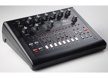 Mode Machines tb bassline xoxbox