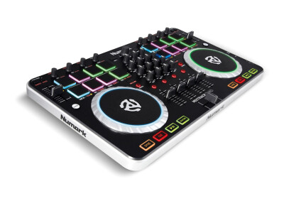 Numark Mixtrack Quad